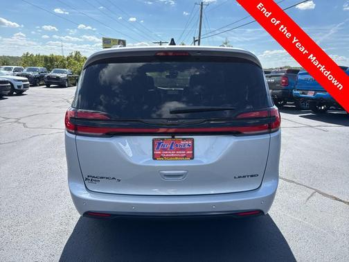 2026 Chrysler Pacifica Limited