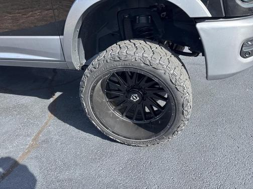 2022 RAM 2500 Laramie Crew Cab 4x4 6'4' Box