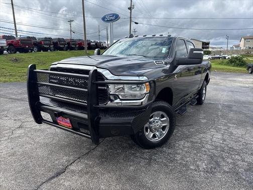 2024 RAM 3500 Tradesman Crew Cab 4x4 6'4' Box