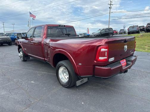 Delmonico Red Pearlcoat 2024 RAM 3500 Longhorn