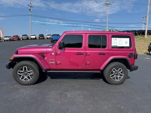 2024 Jeep Wrangler 4-Door Sahara 4x4