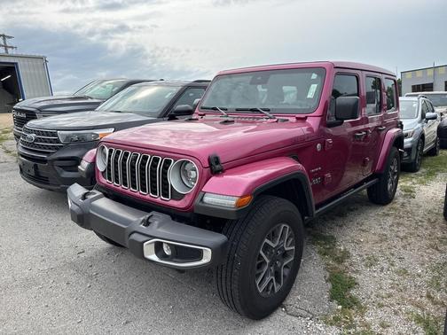 2024 Jeep Wrangler 4-Door Sahara 4x4