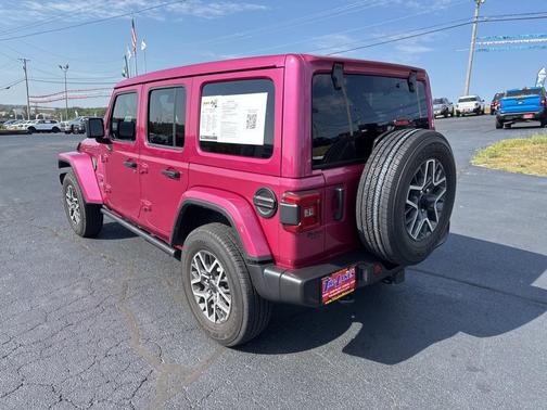 2024 Jeep Wrangler 4-Door Sahara 4x4