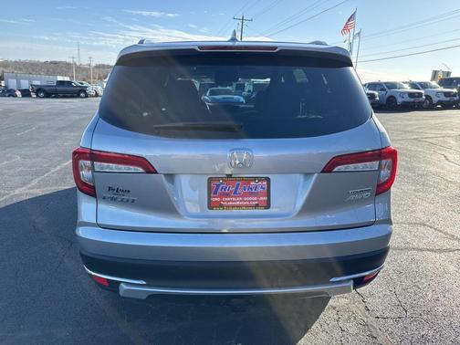 2021 Honda Pilot Touring 8-Passenger