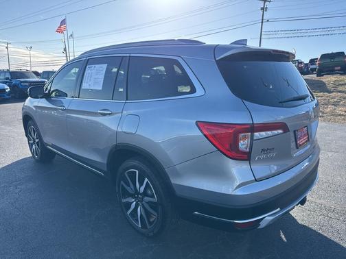 2021 Honda Pilot Touring 8-Passenger