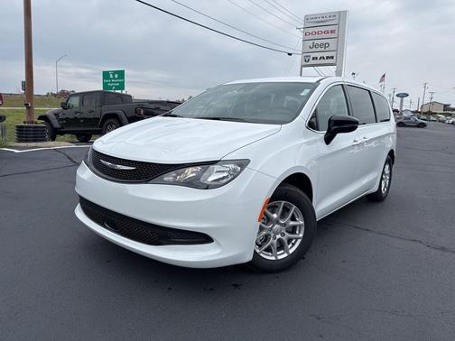 2026 Chrysler Voyager LX