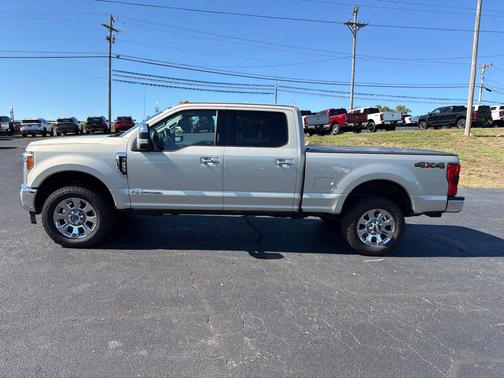 White Gold Metallic 2017 Ford F-250 Lariat