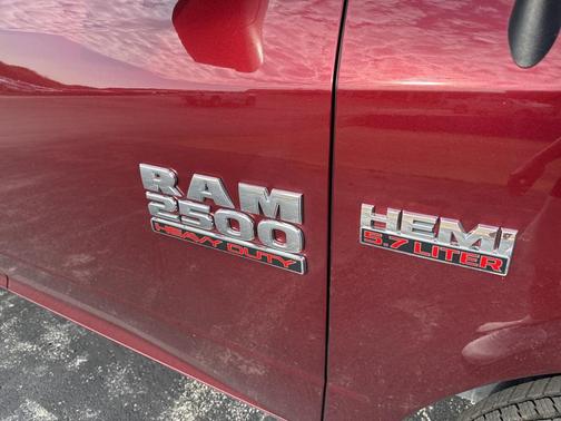 2018 RAM 2500 Big Horn Crew Cab 4x4 6'4' Box