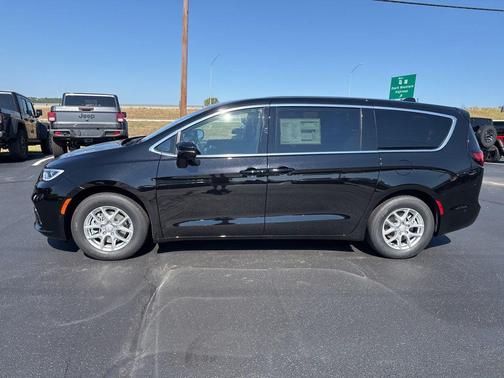 2025 Chrysler Pacifica L