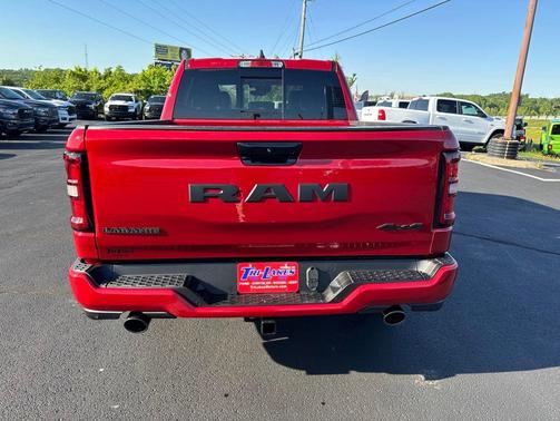 Molten Red Pearlcoat 2026 RAM 1500 Laramie