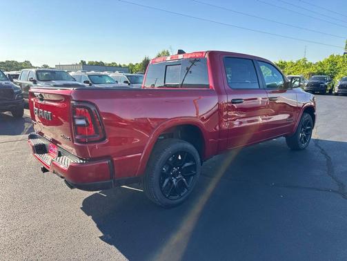 Molten Red Pearlcoat 2026 RAM 1500 Laramie