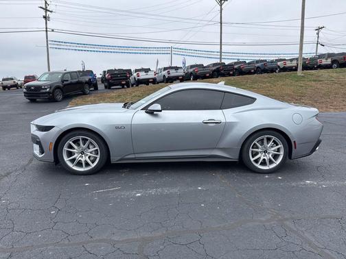 2026 Ford Mustang GT Premium