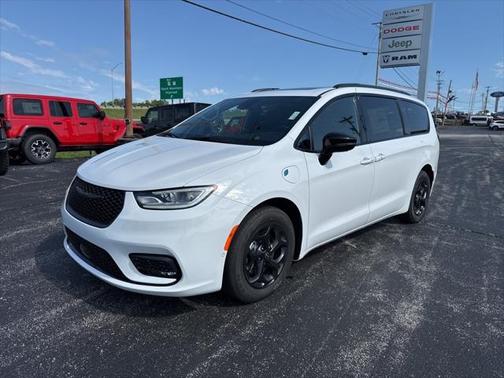 2025 Chrysler Pacifica Hybrid Premium S Appearance Pkg