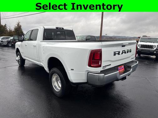 2026 RAM 3500 Laramie Crew Cab 4x4 8' Box