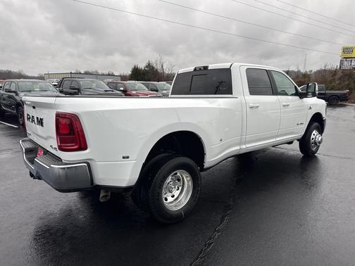 2026 RAM 3500 Laramie Crew Cab 4x4 8' Box