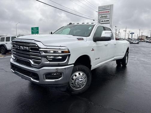 2026 RAM 3500 Laramie Crew Cab 4x4 8' Box