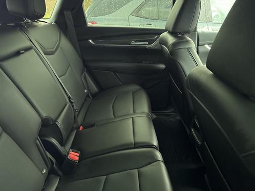 2023 Cadillac XT5 Sport