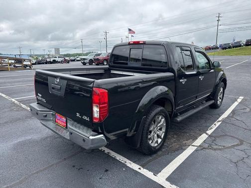Magnetic Black Pearl 2019 Nissan Frontier SL