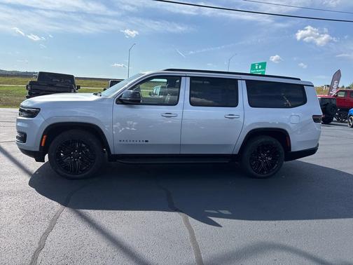 2025 Jeep Wagoneer L Series II Carbide 4x4