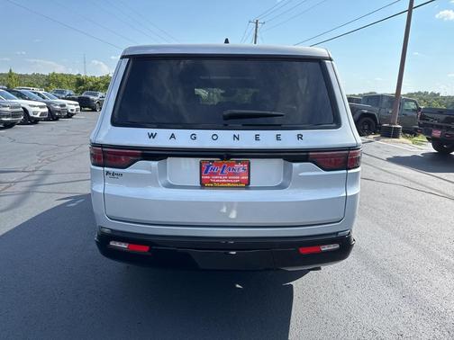 2025 Jeep Wagoneer L Series II Carbide 4x4