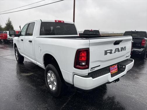 2025 RAM 2500 Big Horn Crew Cab 4x4 6'4' Box
