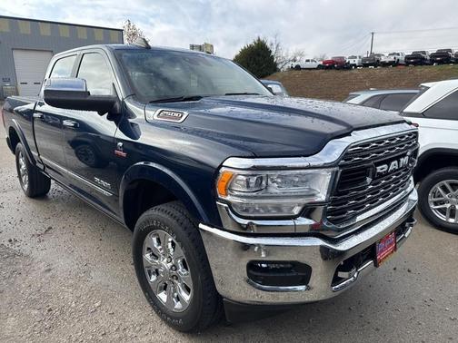 2022 RAM 2500 Limited Crew Cab 4x4 6'4' Box
