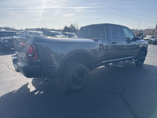 2026 RAM 3500 Tradesman Crew Cab 4x4 8' Box