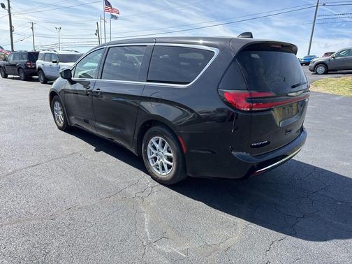 2025 Chrysler Pacifica L