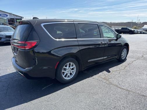 2025 Chrysler Pacifica L