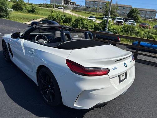 Alpine White 2024 BMW Z4 sDrive30i