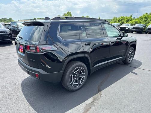 Diamond Black Crystal Pearlcoat 2026 Jeep Cherokee Limited