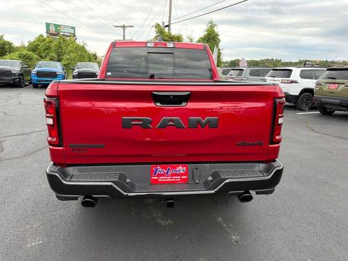 Molten Red Pearlcoat 2026 RAM 1500 Big Horn/Lone Star