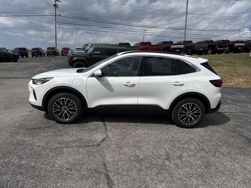 2025 Ford Escape PHEV SE