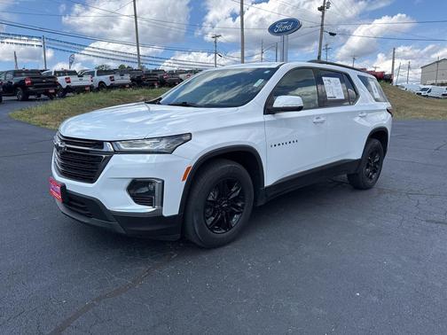2022 Chevrolet Traverse LT Cloth