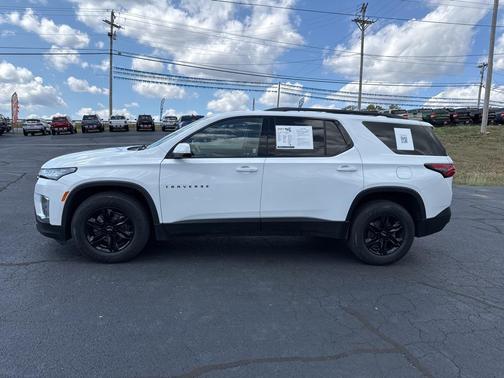 2022 Chevrolet Traverse LT Cloth