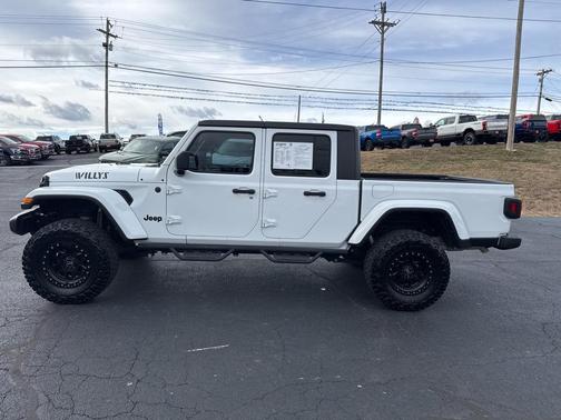 2023 Jeep Gladiator Willys 4x4