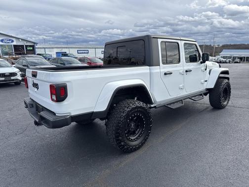 2023 Jeep Gladiator Willys 4x4
