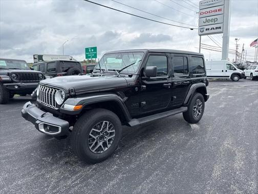 2025 Jeep Wrangler 4-Door Sahara 4x4