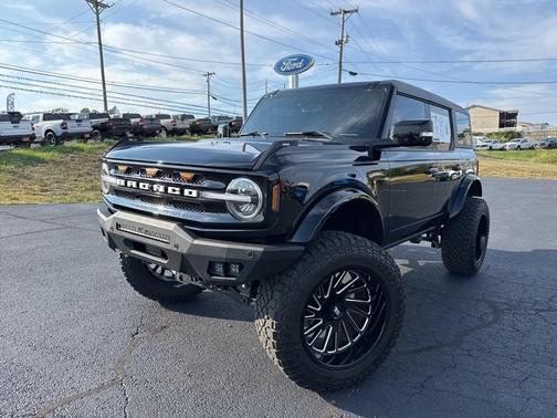 2024 Ford Bronco Outer Banks
