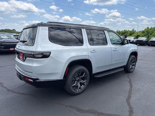 Silver Zynith 2026 Jeep Grand Wagoneer Upland