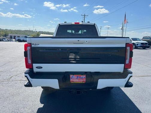 2026 Ford F-250 Platinum