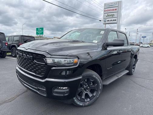 Diamond Black Crystal Pearlcoat 2026 RAM 1500 Express