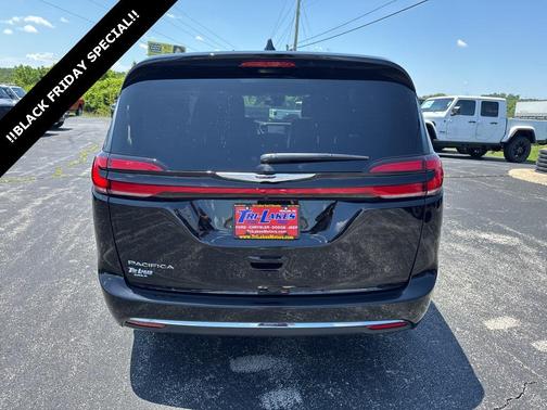 2025 Chrysler Pacifica L