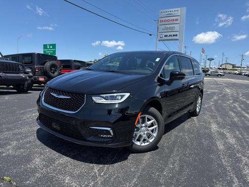 2025 Chrysler Pacifica L