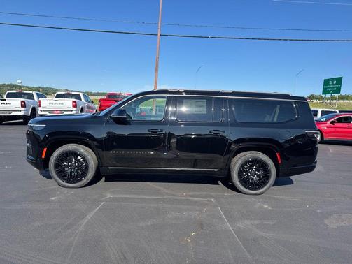 High Gloss Black 2026 Jeep Grand Wagoneer L Limited Reserve 4x4