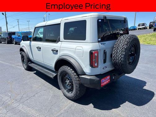 AVALANCHE GRAY 2026 Ford Bronco Outer Banks