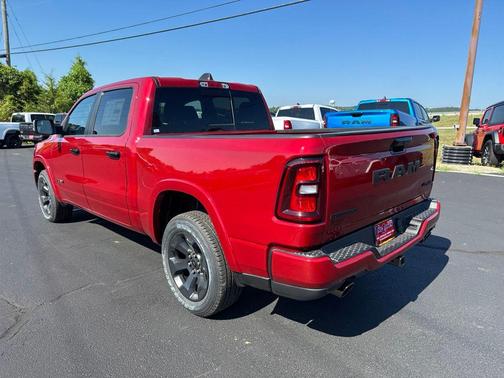 Molten Red Pearlcoat 2026 RAM 1500 Big Horn/Lone Star
