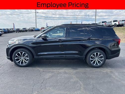 AGATE BLACK METALLIC 2026 Ford Explorer ST-Line