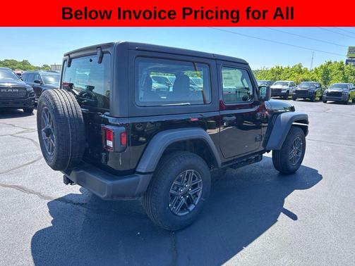 Black Clearcoat 2026 Jeep Wrangler Sport