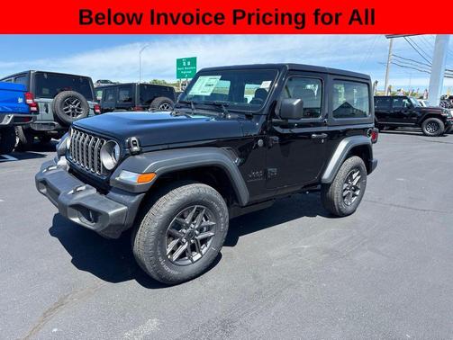 Black Clearcoat 2026 Jeep Wrangler Sport